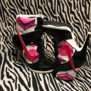 COPY - 2000’s Nike Heels